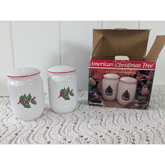 Cuthbertson American Christmas Tree Salt and Pepper Shaker Set - Picture 3 of 5